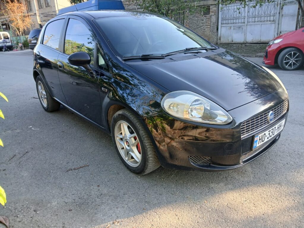 Levani's car
